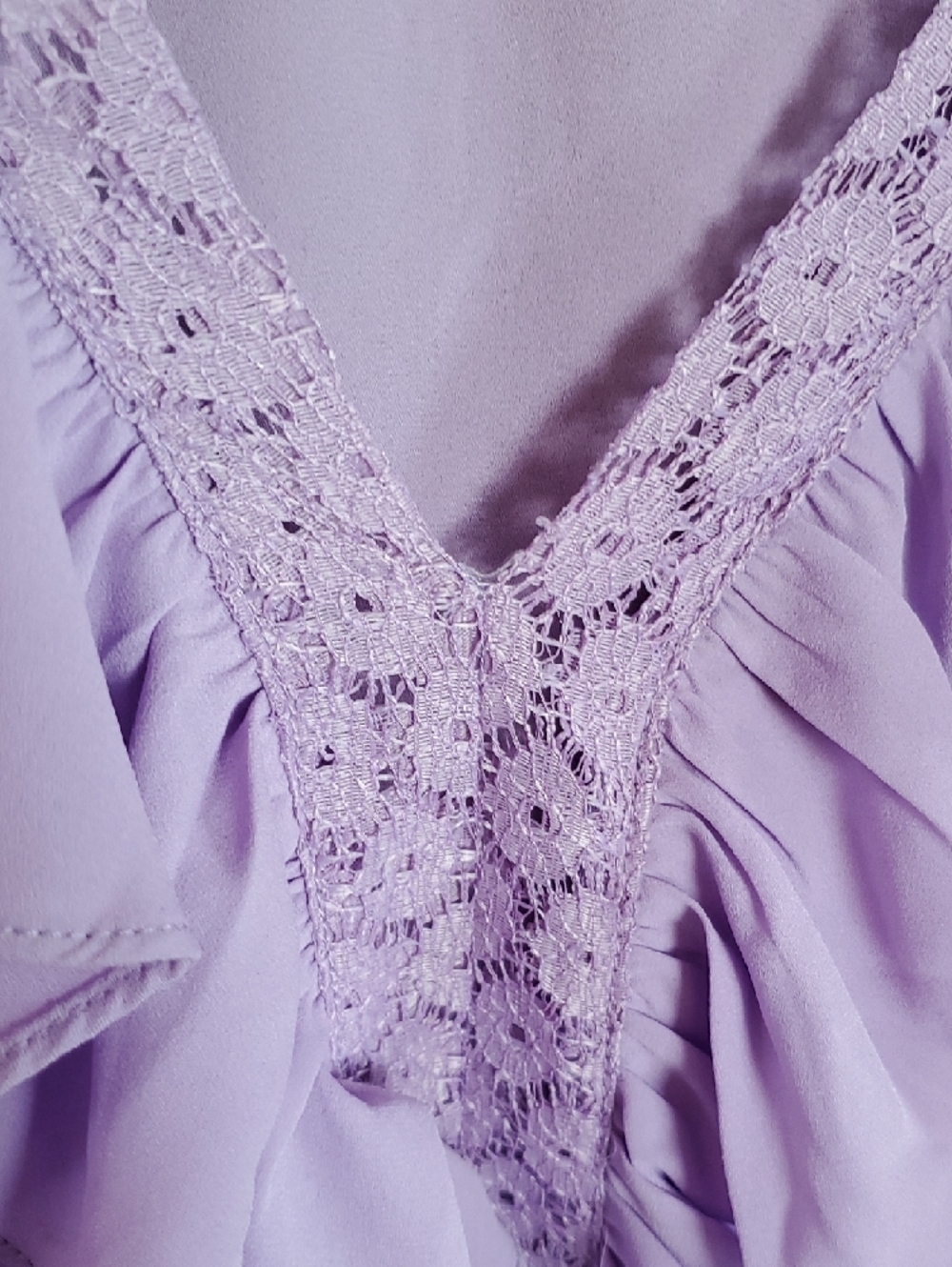 XL Womens New York & Company Lavender Ruffle Lace V-Neck Top - Picture 3 of 15